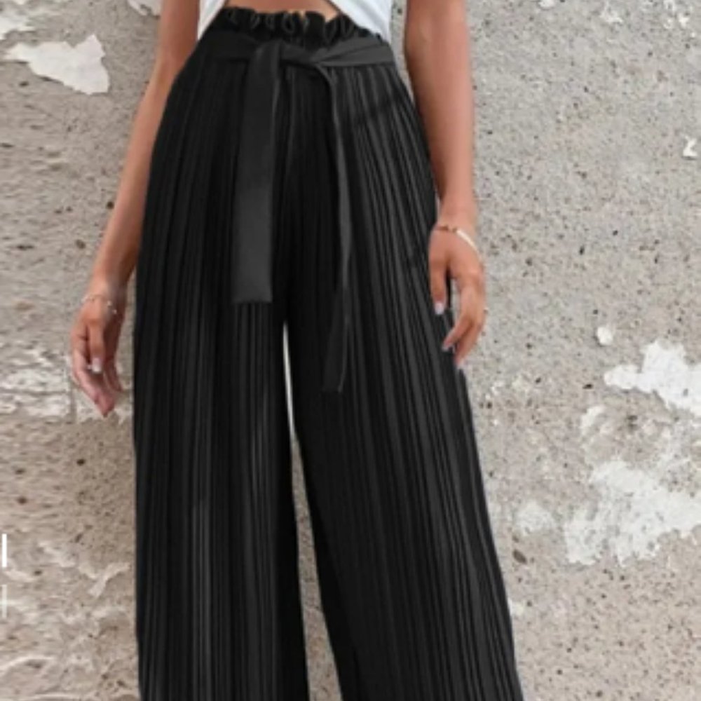 Women's Pleated Wide-leg Pants